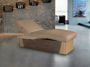 Шезлонг с электроприводом