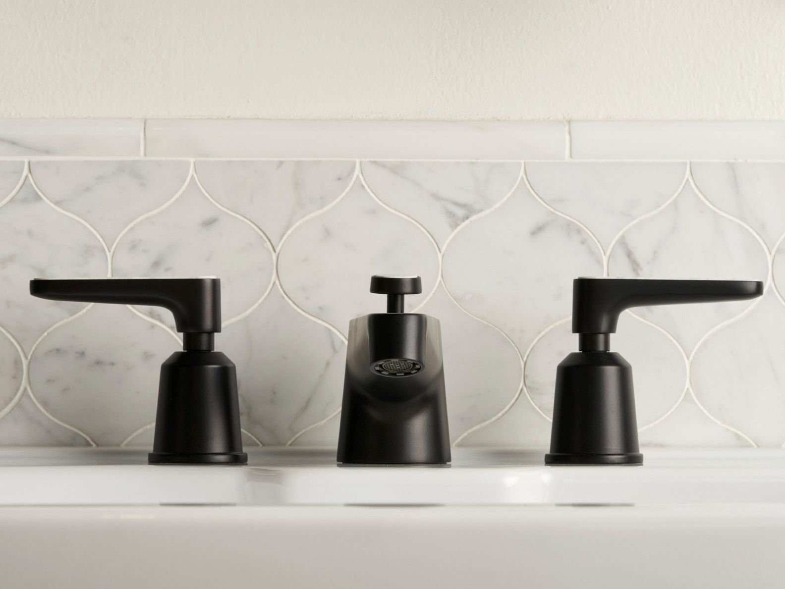 Смеситель для раковины с 3 отверстиями Devon&Devon Twenties ARCH-00098972 - Вид №10