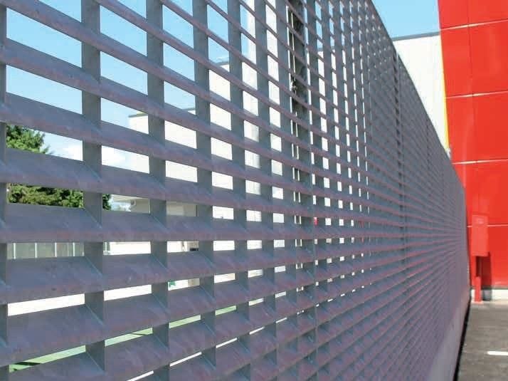 Стальной экран ограждения GRIDIRON Frangisole и Экран ARCH-00083850