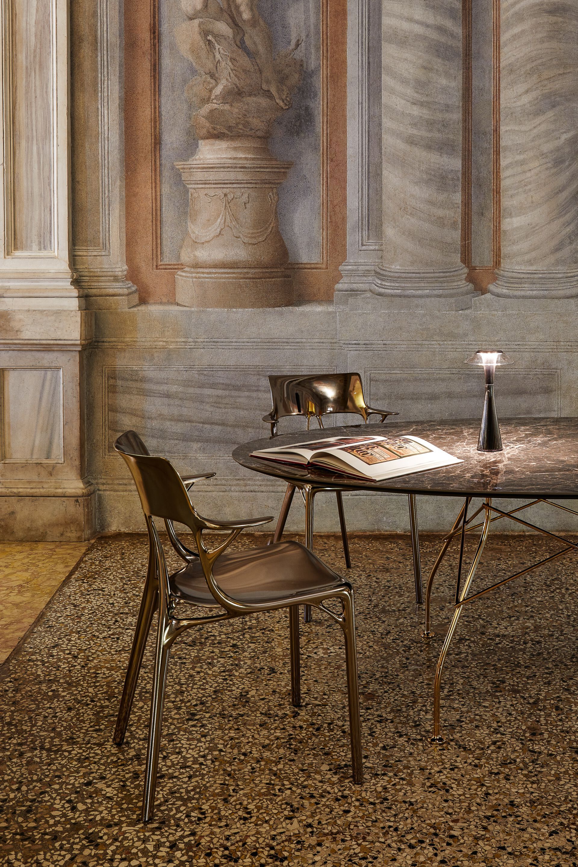 Круглый обеденный стол из керамогранита Kartell GLOSSY ARCH-00051866 - Вид №6