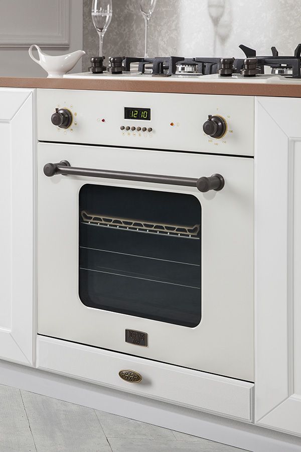 OKB 1082 CRI Встраиваемые электрические духовки / neo classic, серия " 1889", 59.5 х 59.5 x 56, электрическая, дисплей, 9 режимов, гриль, конвекция, телескопические направляющие, камень для пиццы, античный белый+латунь Korting Korting 1889 Santreyd  - Вид №2