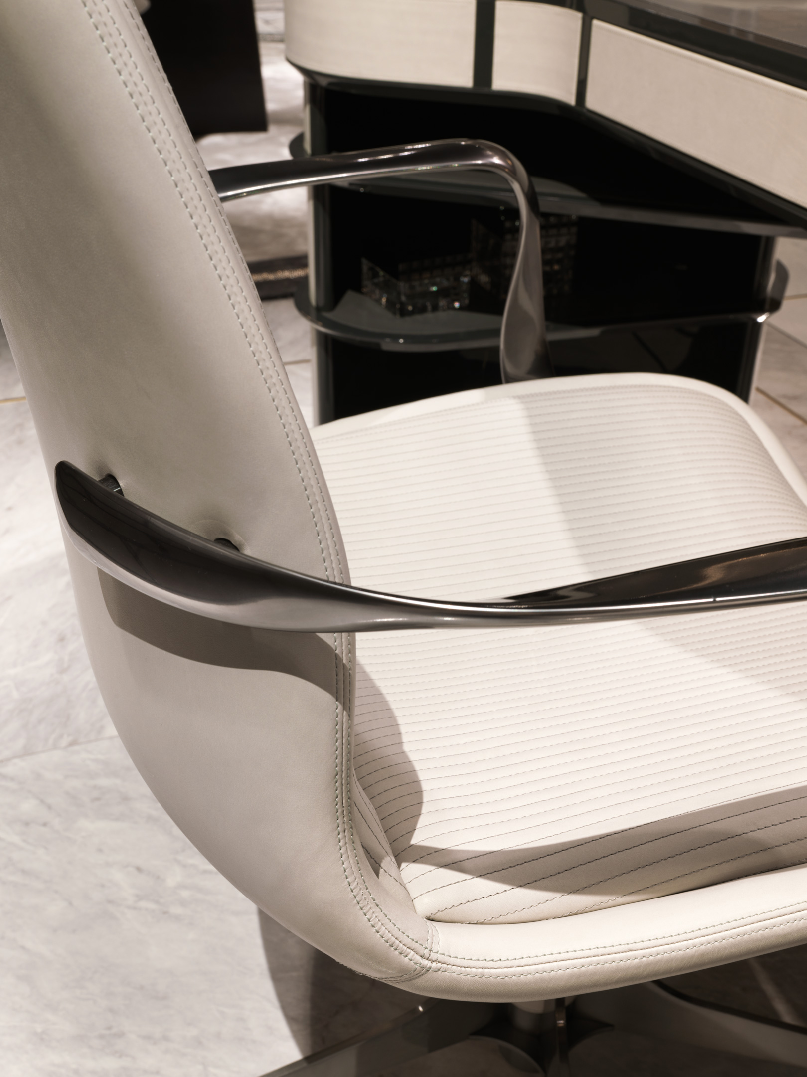 Volver Офисный стул Visionnaire  - Вид №3