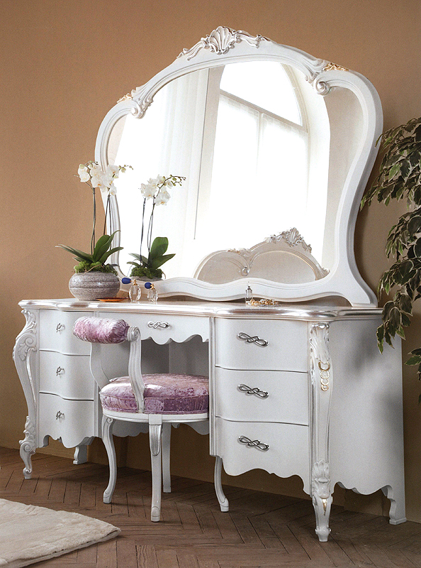 Туалетный столик  BTC INTERNATIONAL LA070L 