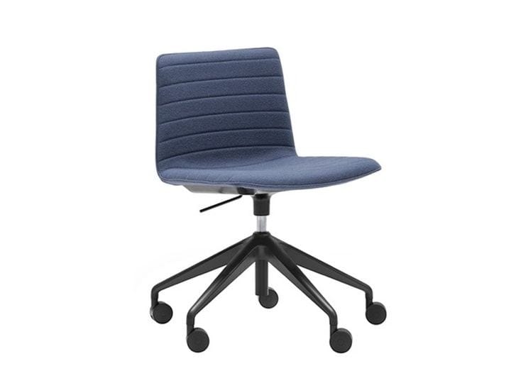 Вращающееся кресло с колесами Andreu World Flex Chair ARCH-00043662