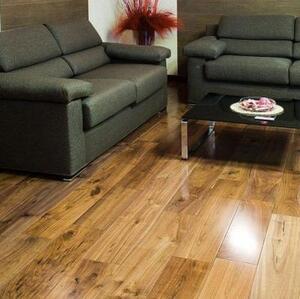 Массивная доска Magestik floor Под лаком (экзотика) (300-1820)x150x18мм Орех американский Натур (Гладкая) 300-1820х150 мм.
