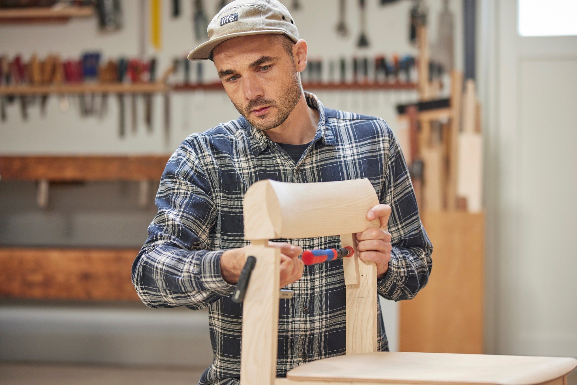 Штабелируемый стул из дуба с открытой спинкой Form & Refine Blueprint ARCH-00105045 - Вид №14