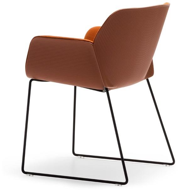 Andreu World Стул на санках с подлокотниками Nuez So2783 - Вид №1