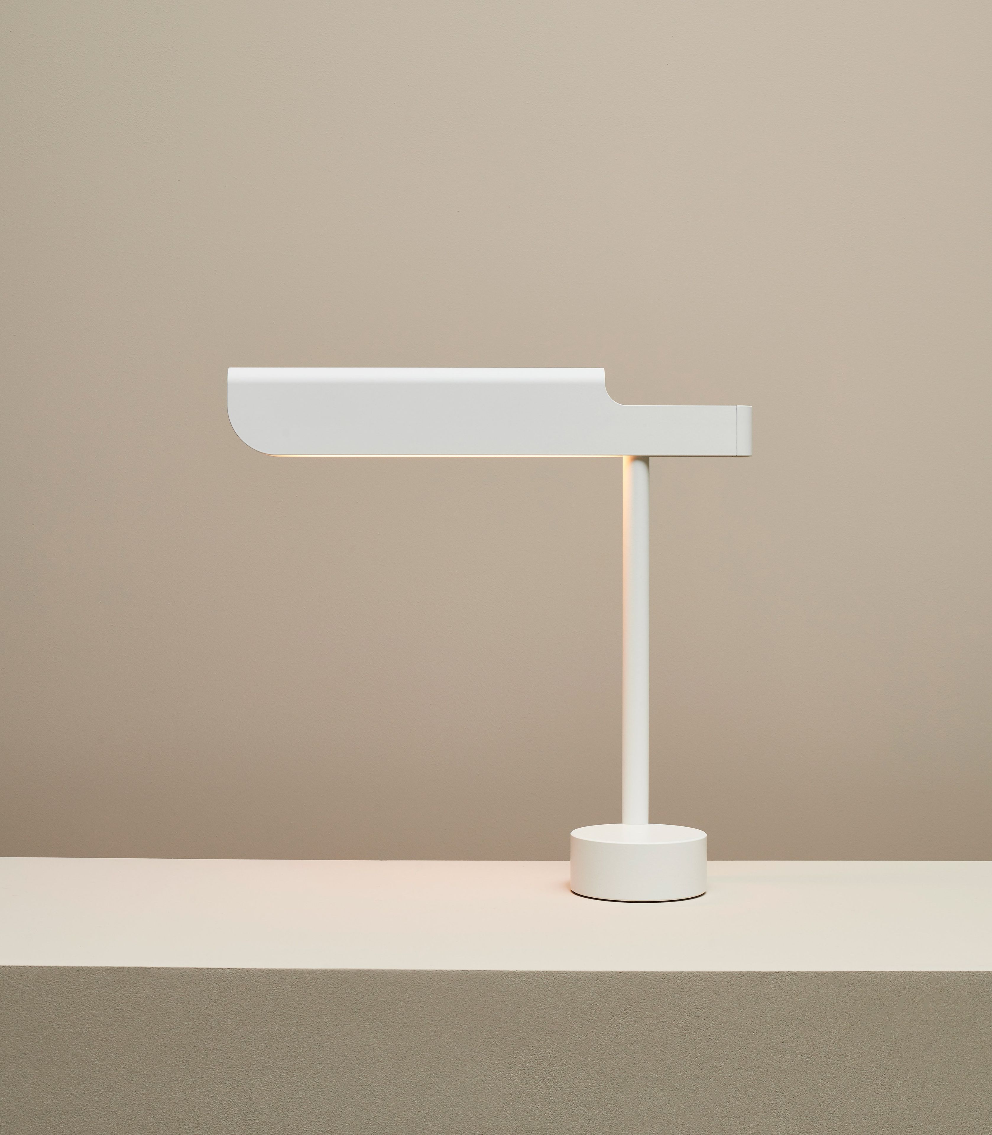 Регулируемая светодиодная настольная лампа Formagenda профиль ARCH-00067340 - Вид №24