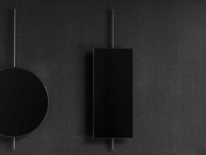 Прямоугольное зеркало с рамой стены