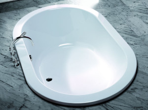 Утопленная акриловая овальная ванна