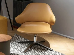 Grado Design Поворотное кожаное кресло с 4-мя спицами и подлокотниками Hug Hug-ch-01