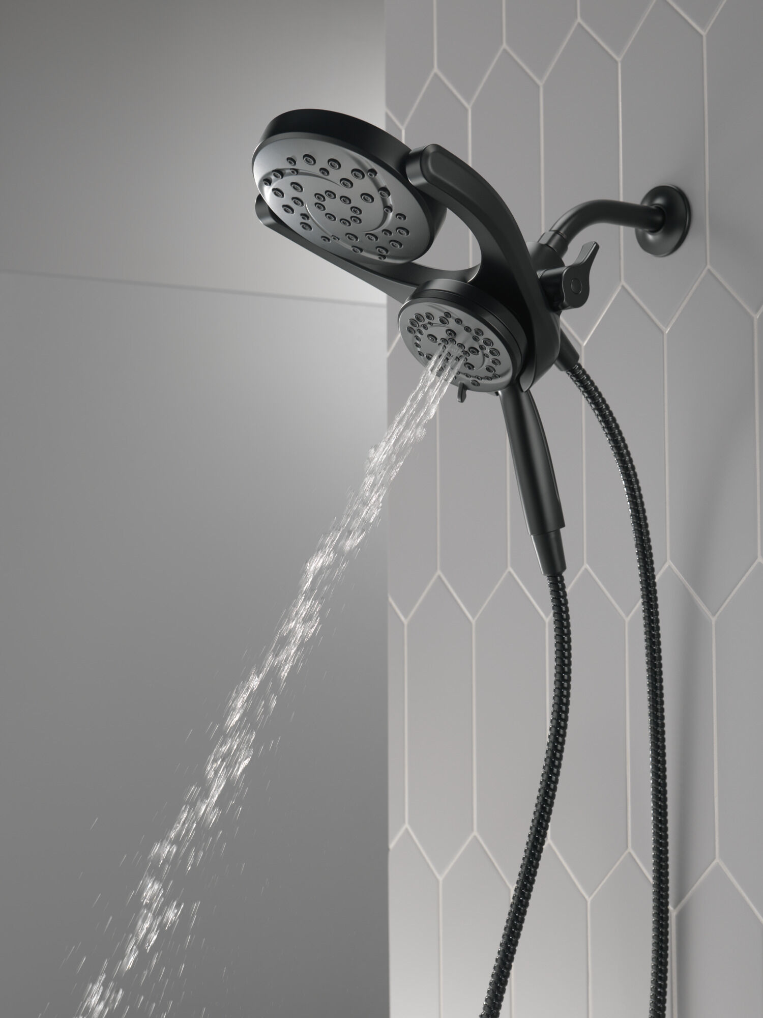 75699BL HydroRain® 4-настройка душевая лейка два в одном Delta Faucet DELTA Матовый черный - Вид №13