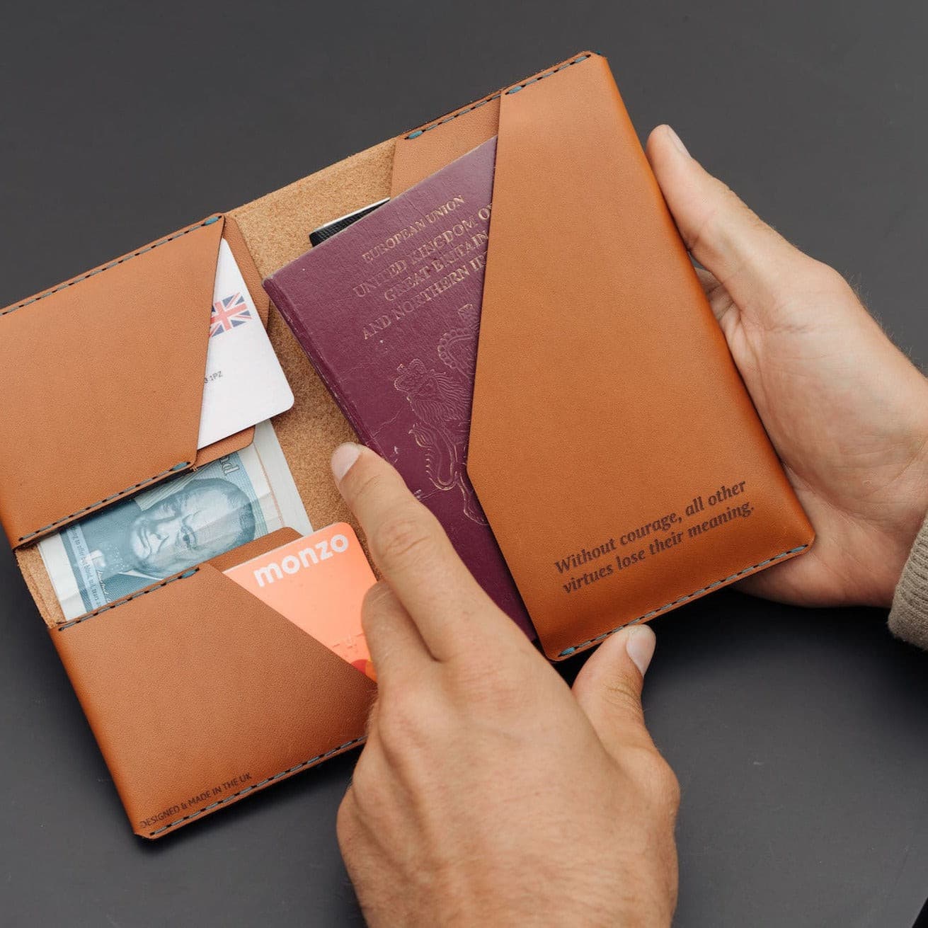 W107CHAR Кошелек Winston Travel - Угольный Wingback  - Вид №7