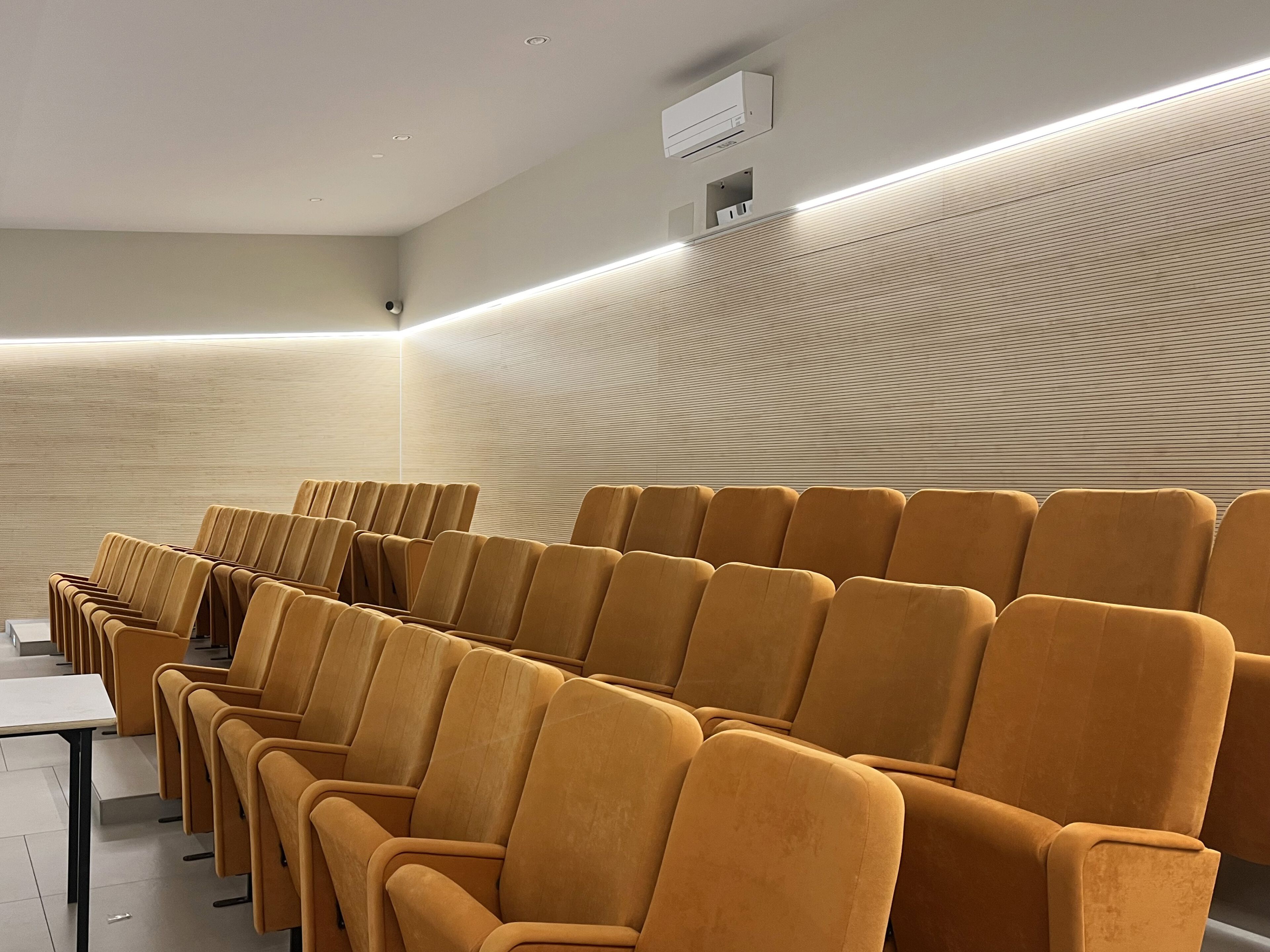 Звукопоглощающее покрытие из огнестойкого МДФ SOFT SOUND Мягкая столешница ARCH-00100502 - Вид №1