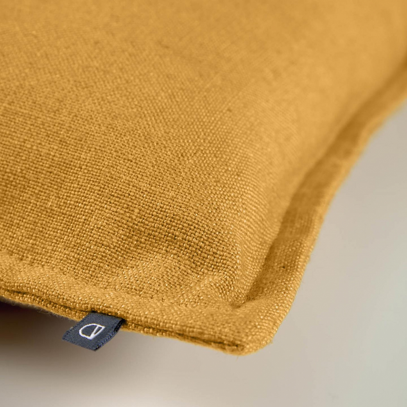 107959 Чехол для подушки горчичный лен 45 x 45 cm La Forma Blok