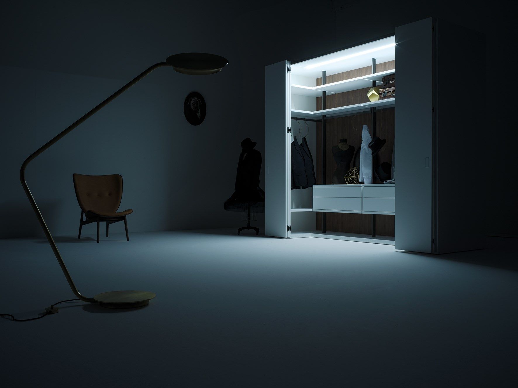 Шкаф из дерева и стекла Caccaro гардеробная ARCH-00043967 - Вид №9