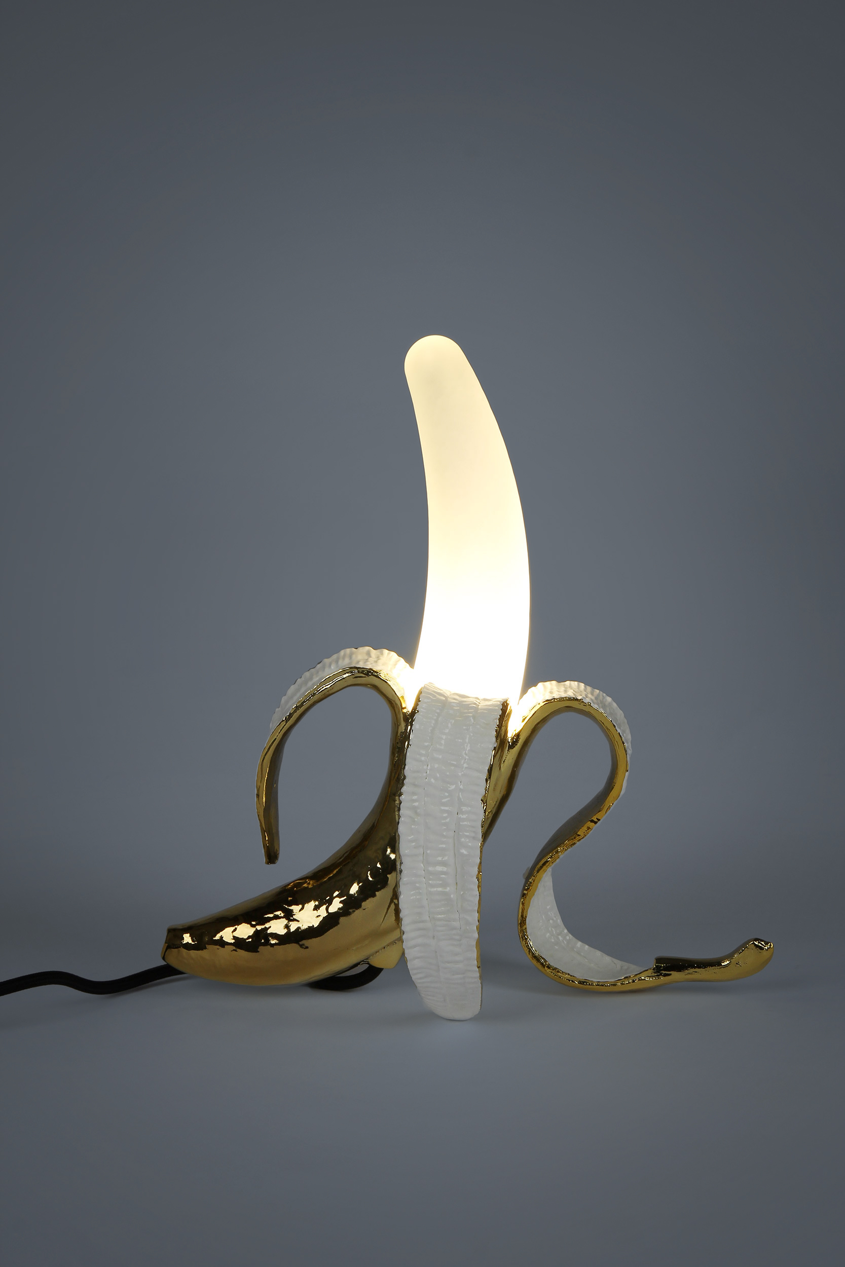 8008215130828 Настольный светильник Louie ELECTRORETRO Banana - Вид №3