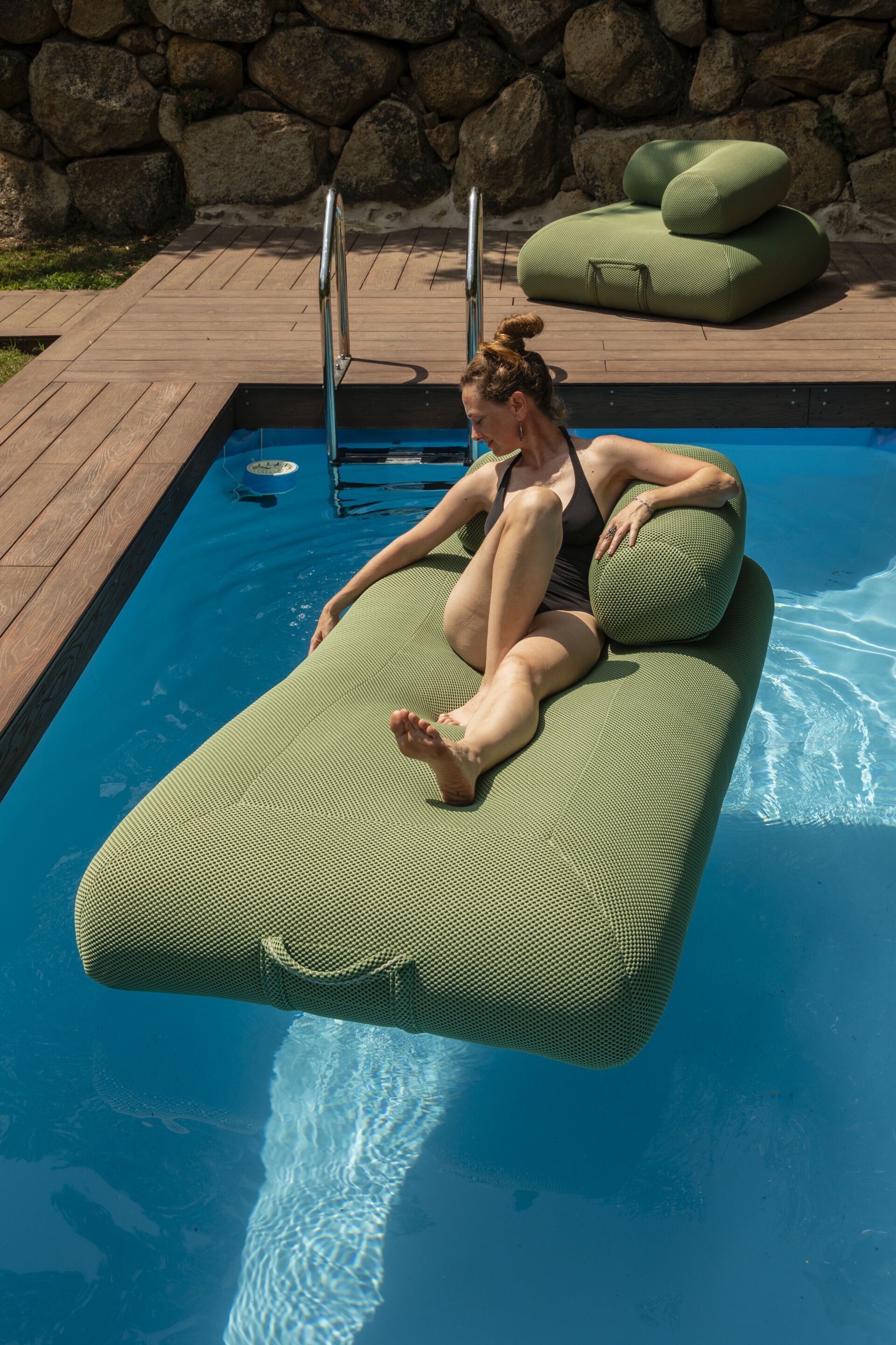 Плавающее кресло из ткани isOnAir ARCH-00151911