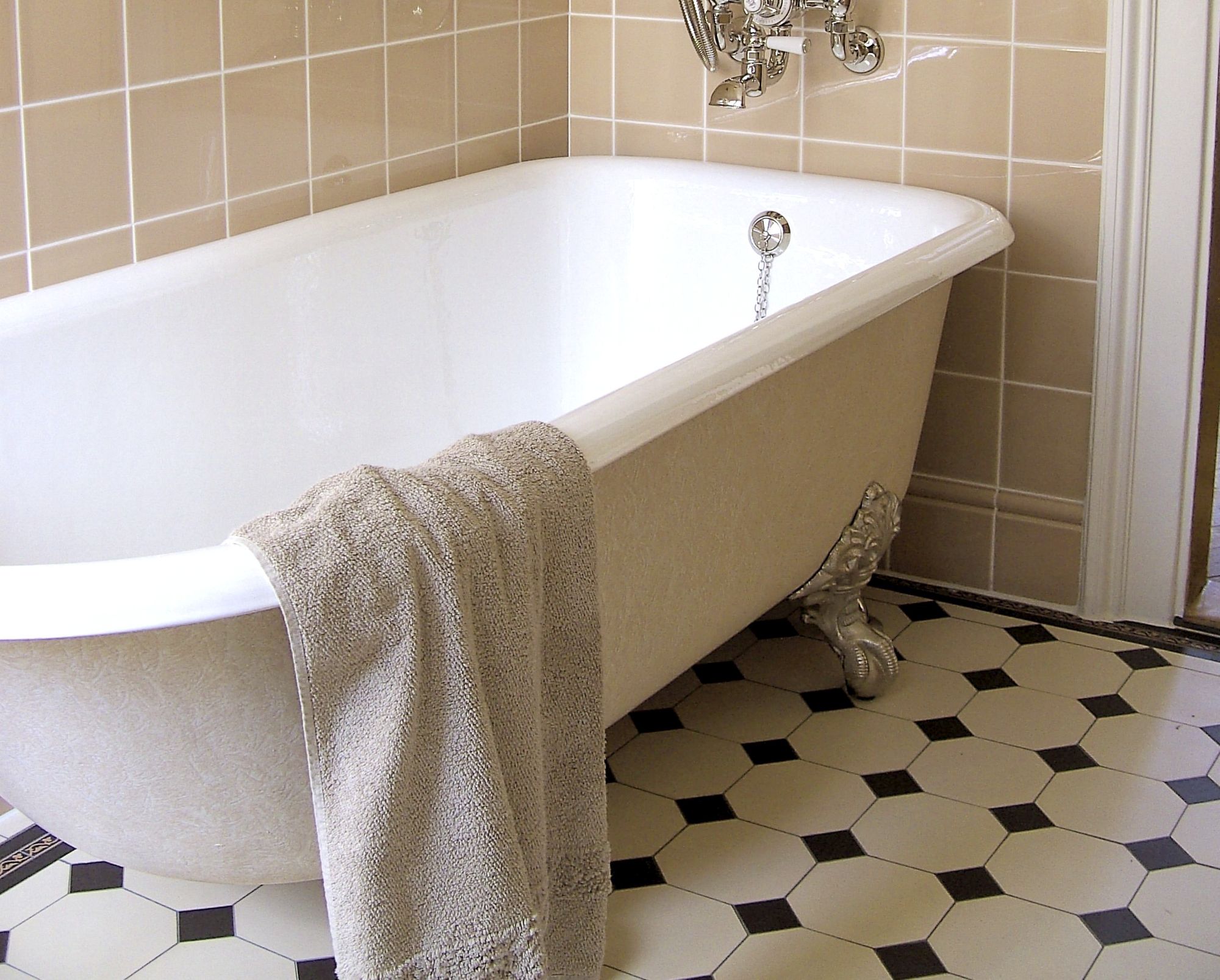 Traditional bathrooms ESSEX ESSEX  - Вид №1