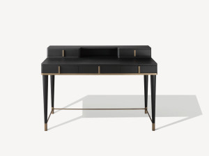 Деревянный письменный стол с металлическим декором