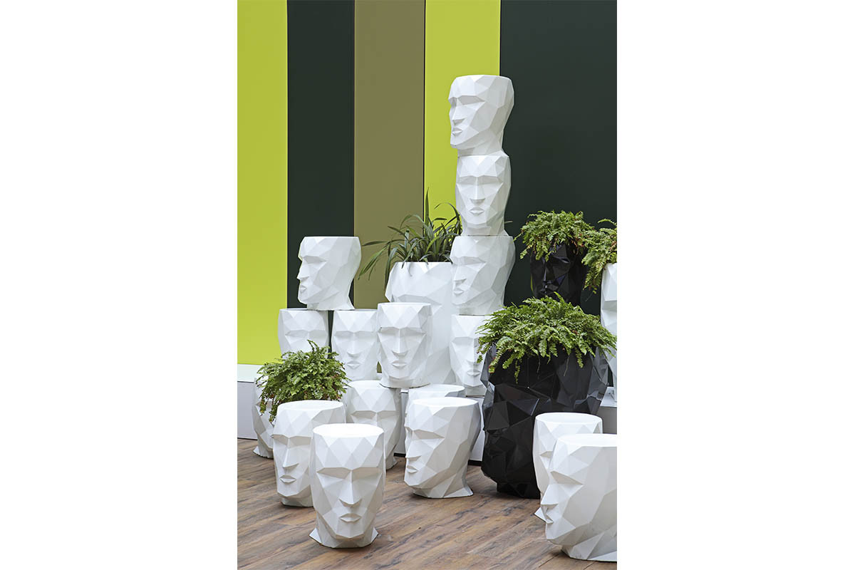 070295 Кашпо матовое черное 42см Vondom Adan - Вид №1