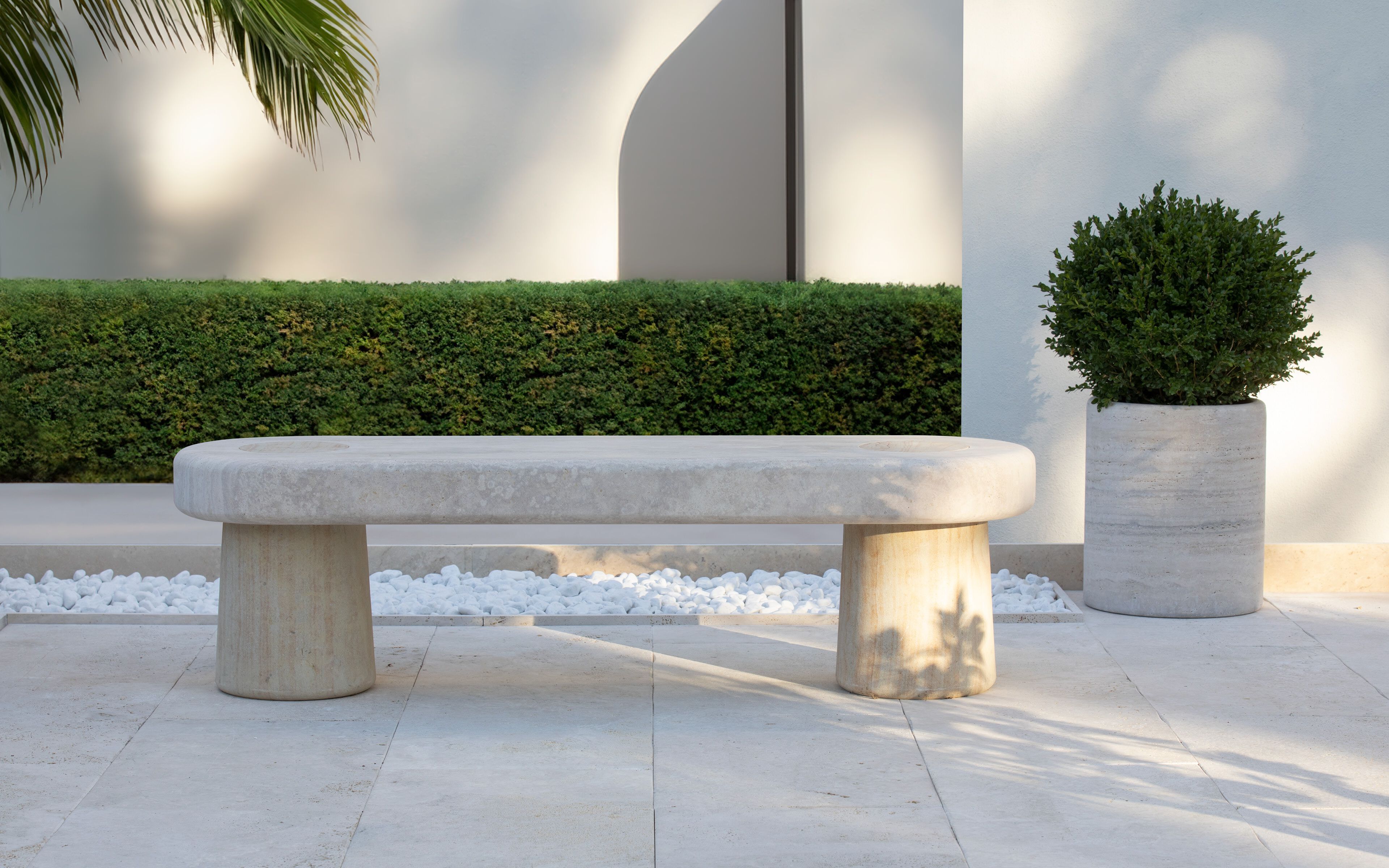 Травертиновая садовая скамейка VELTHA® CLIO ARCH-00043422 - Вид №3