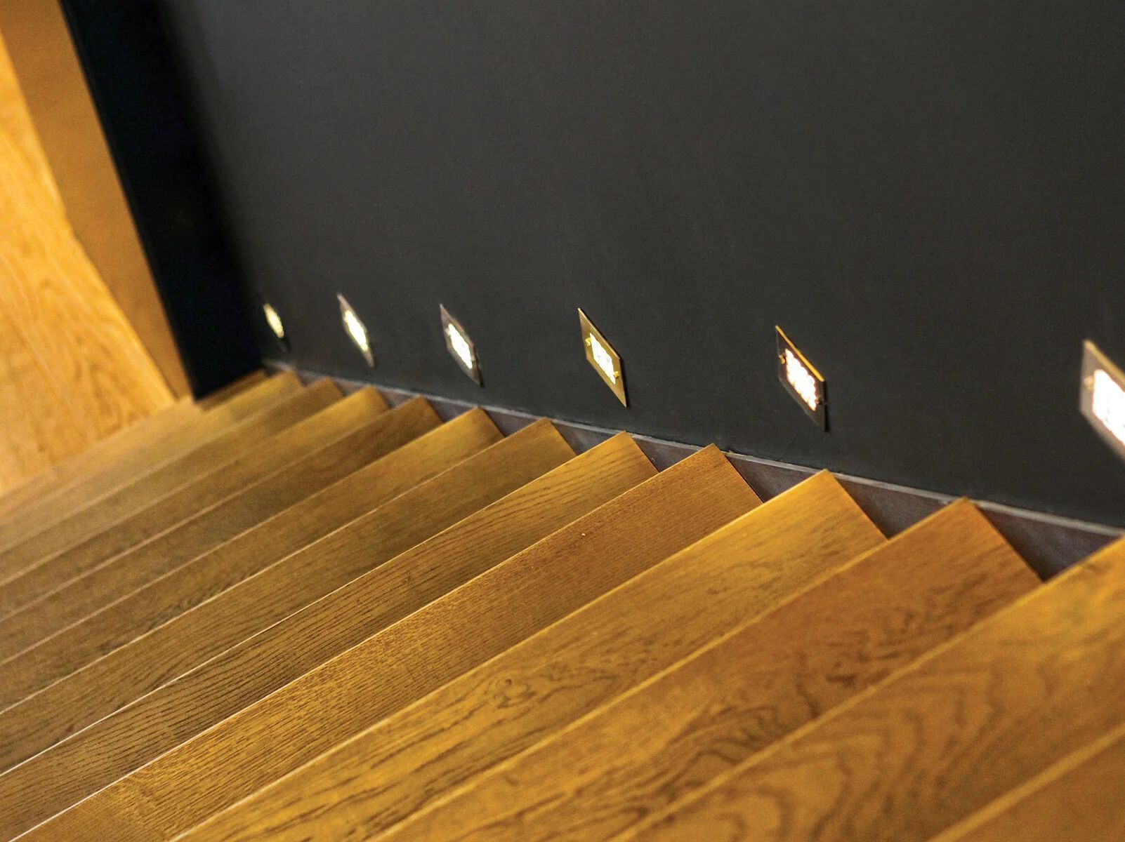 Наружная латунная светодиодная настенная табличка Authentage Lighting решетка ARCH-00097118 - Вид №1