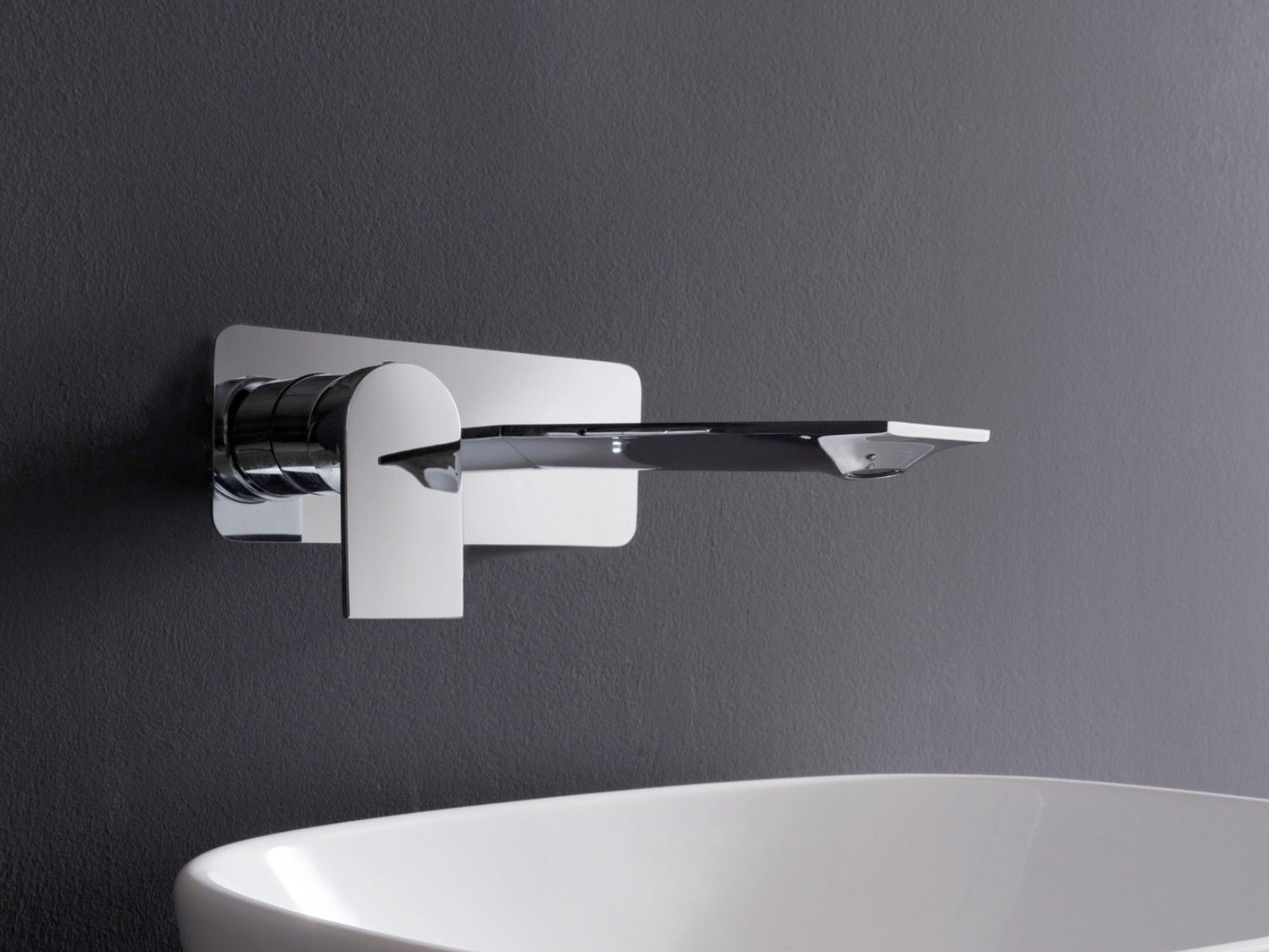 Латунный настенный смеситель для раковины с пластиной Rubinetterie Treemme Ran ARCH-00144975 - Вид №1