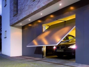 HÖRMANN ITALIA Стальные подъемно-поворотные гаражные ворота