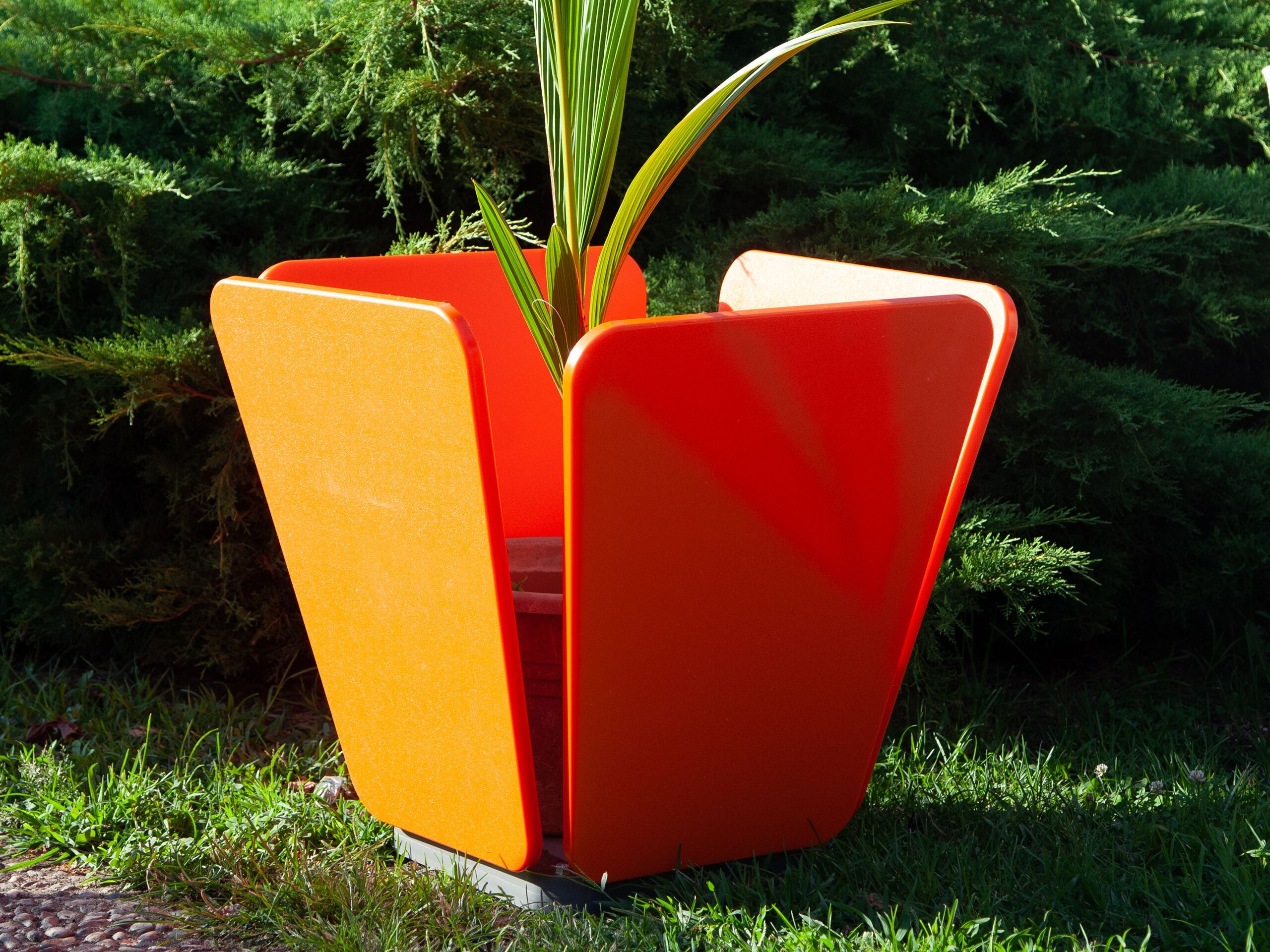 Квадратный полиэтиленовый плантатор Donye PANDORO ARCH-00064660