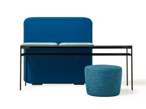 Прямоугольный стол со звукопоглощающими перегородками