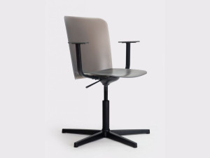 Полипропиленовое вращающееся кресло с подлокотниками