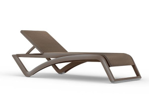 Лежак для сада с колесами