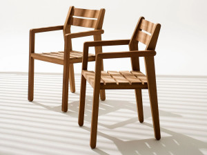 Садовый стул iroko с подлокотниками