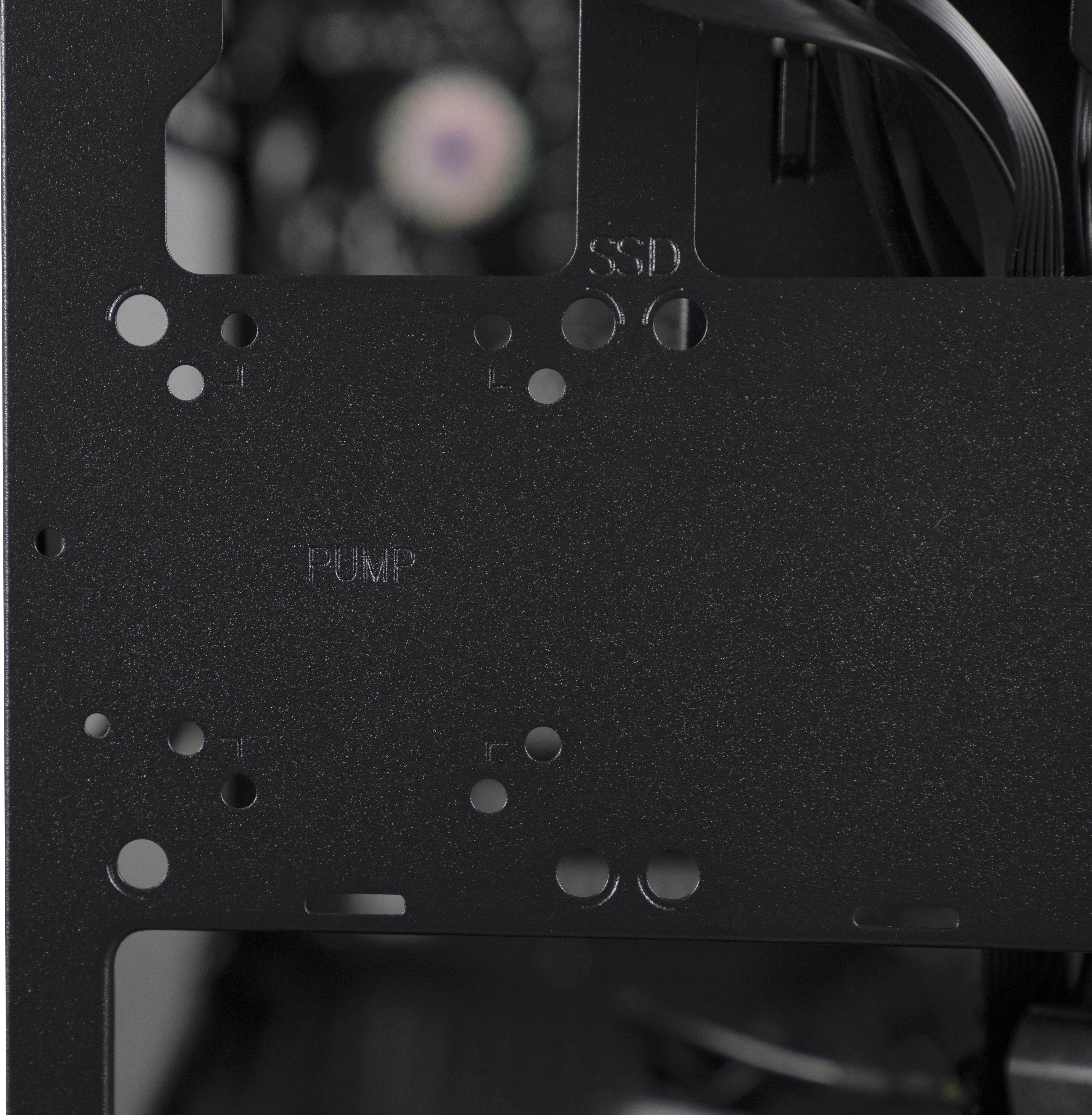 MCB-NR200-KNNN-S00 masterbox nr200, usb3.0x2, 1x92 fan, 1x120 fan, black, steel panel, w/o psu, mitx Cooler Master Cooler Master MasterBox Santreyd  - Вид №21