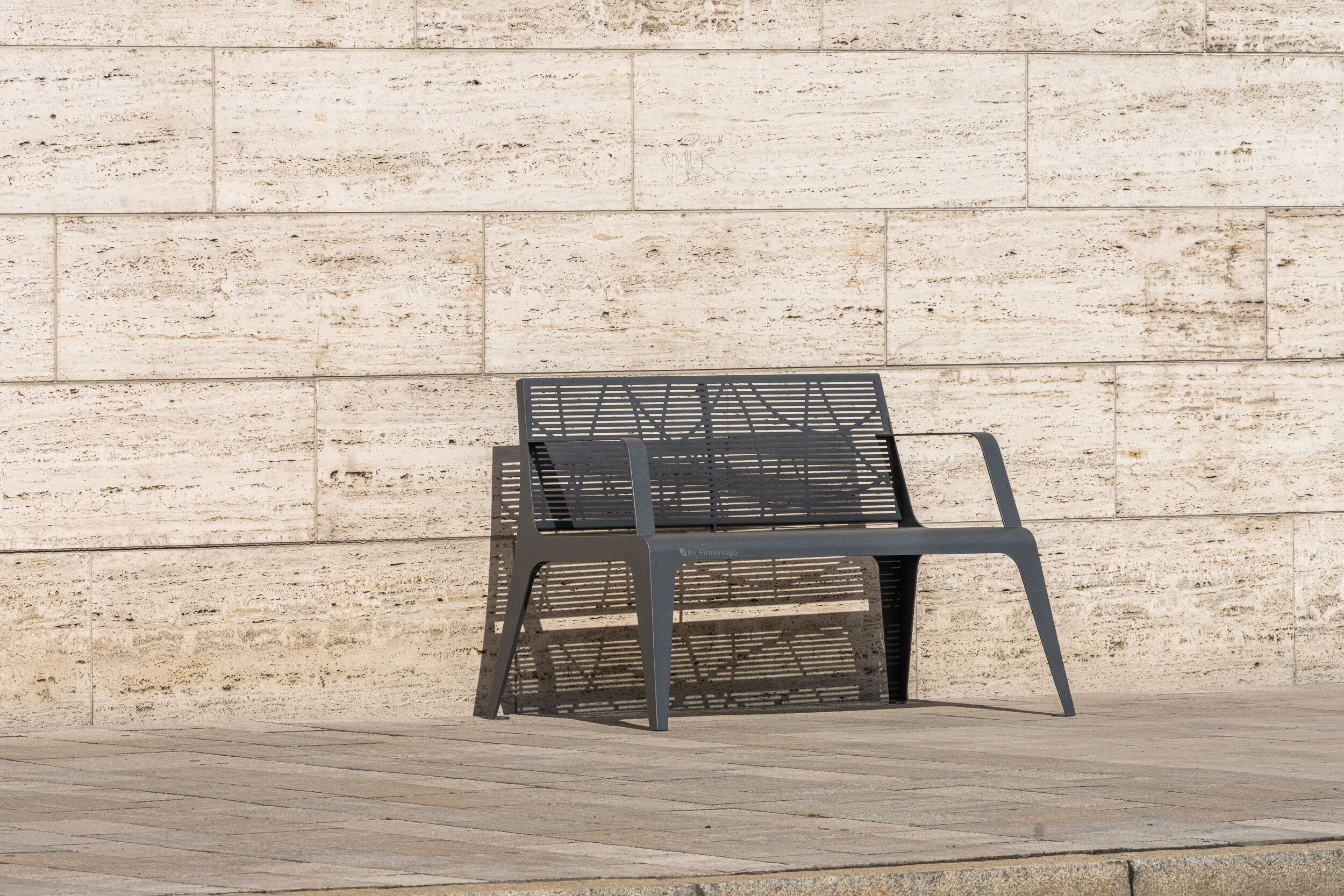 Скамья из нержавеющей стали со спинкой и подлокотниками BENKERT BANKE Chalidor ARCH-00056613 - Вид №2