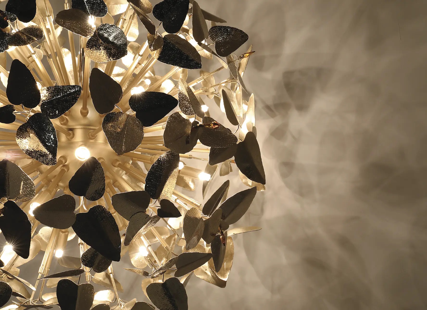 глобус подвеска LUXXU McQueen 53 - Вид №2