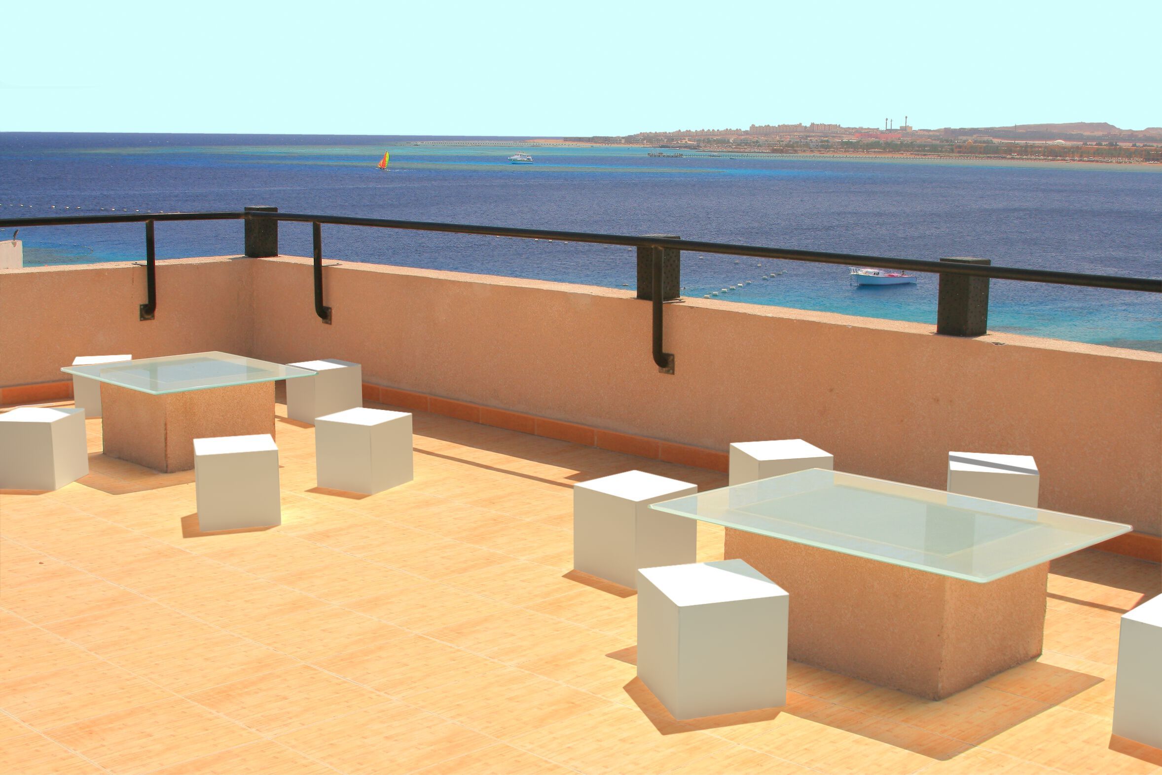 Низкий стул из полиэтилена Kloris ICEKUB ARCH-00117759 - Вид №2