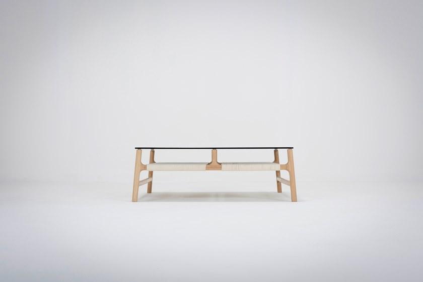 Gazzda Низкий квадратный журнальный столик из дерева и стекла Fawn 08a - Вид №1