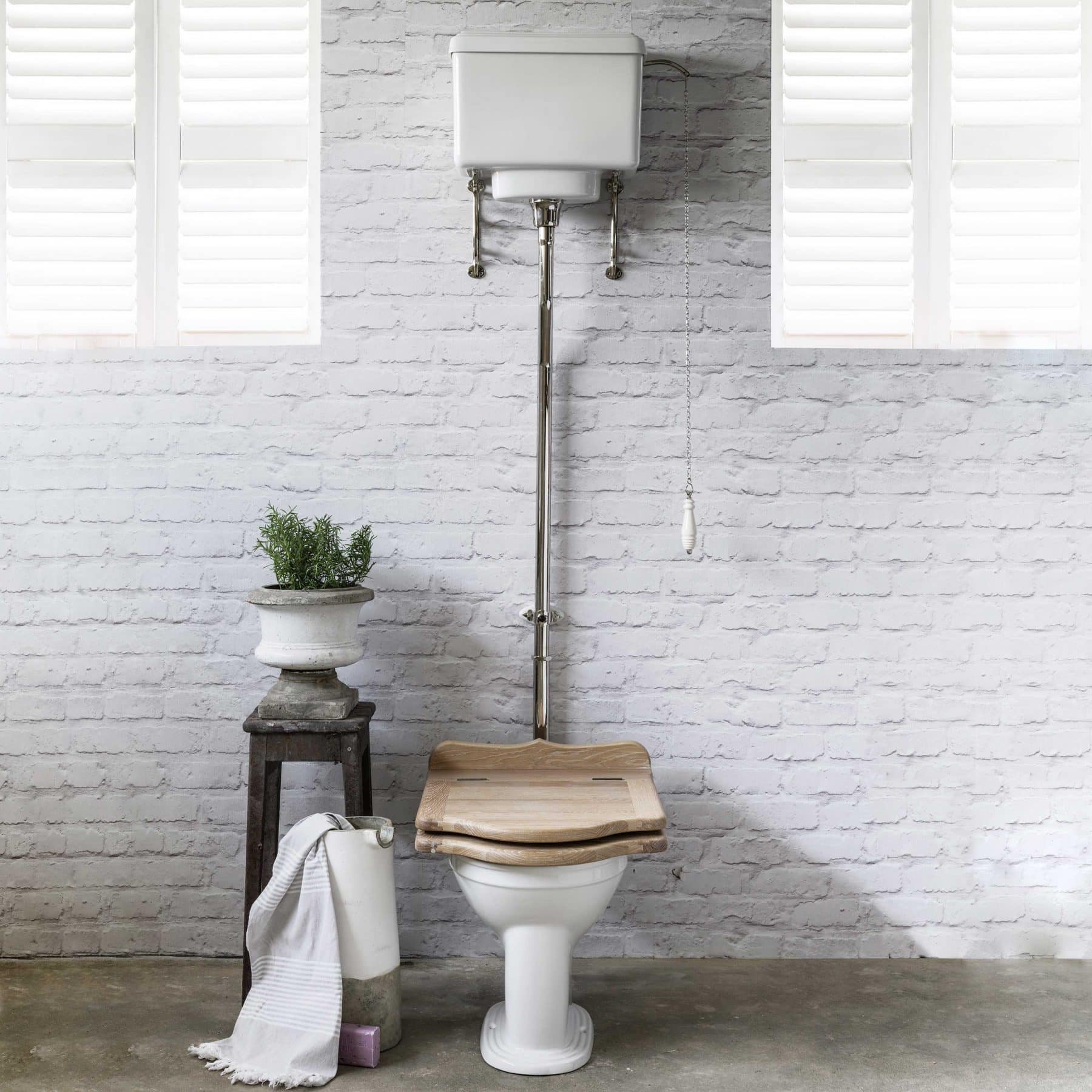 Ceramic Cisterns туалеты The Victoria Cistern Catchpoleandrye  - Вид №4