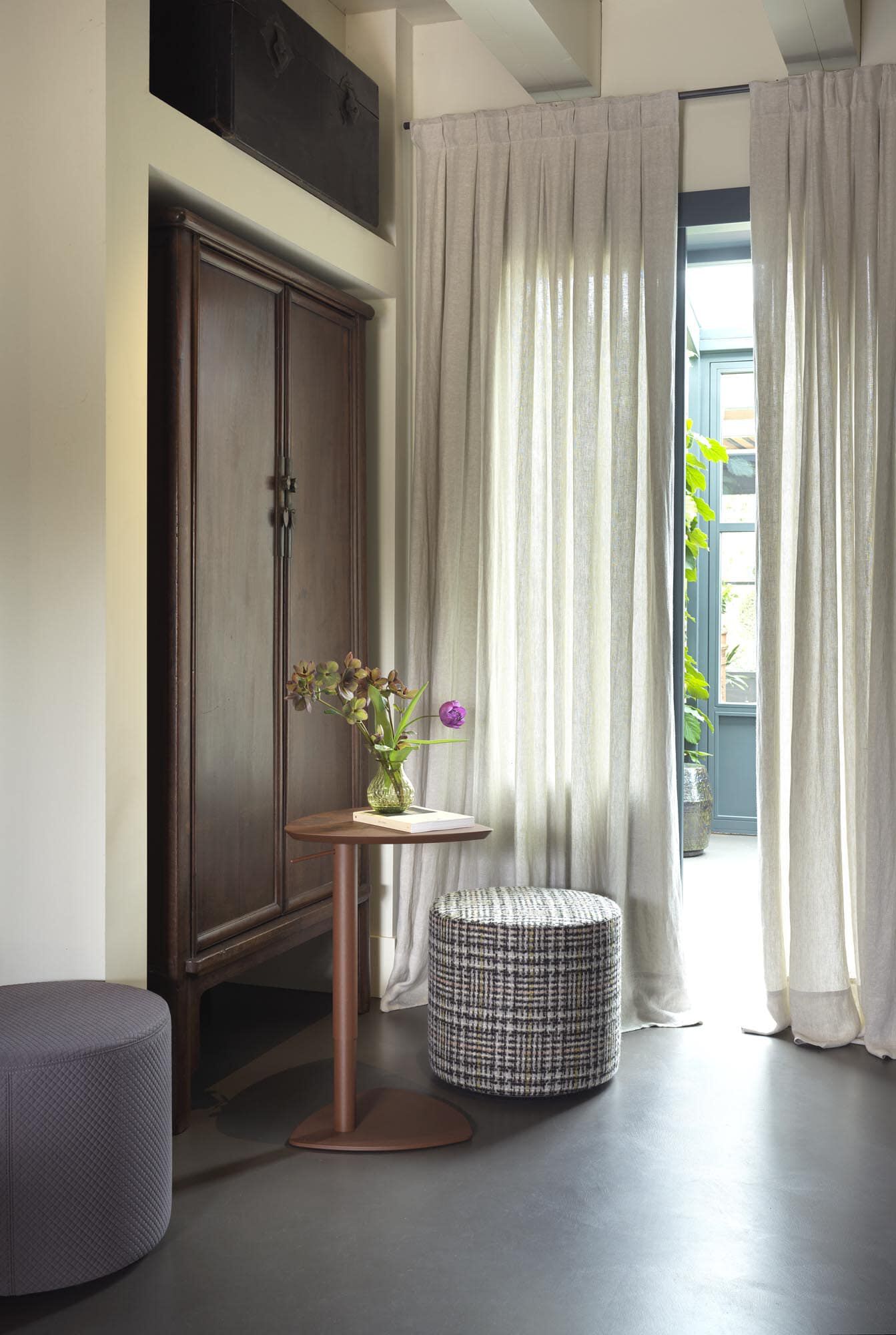 Регулируемый по высоте треугольный стол для сервировки SITIA REGOLO ARCH-00044028 - Вид №6