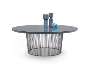 Круглый стол с металлическим основанием и шпоном