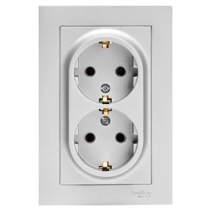 Розетка двойная встраиваемая Systeme Electric AtlasDesign с заземлением цвет алюминий