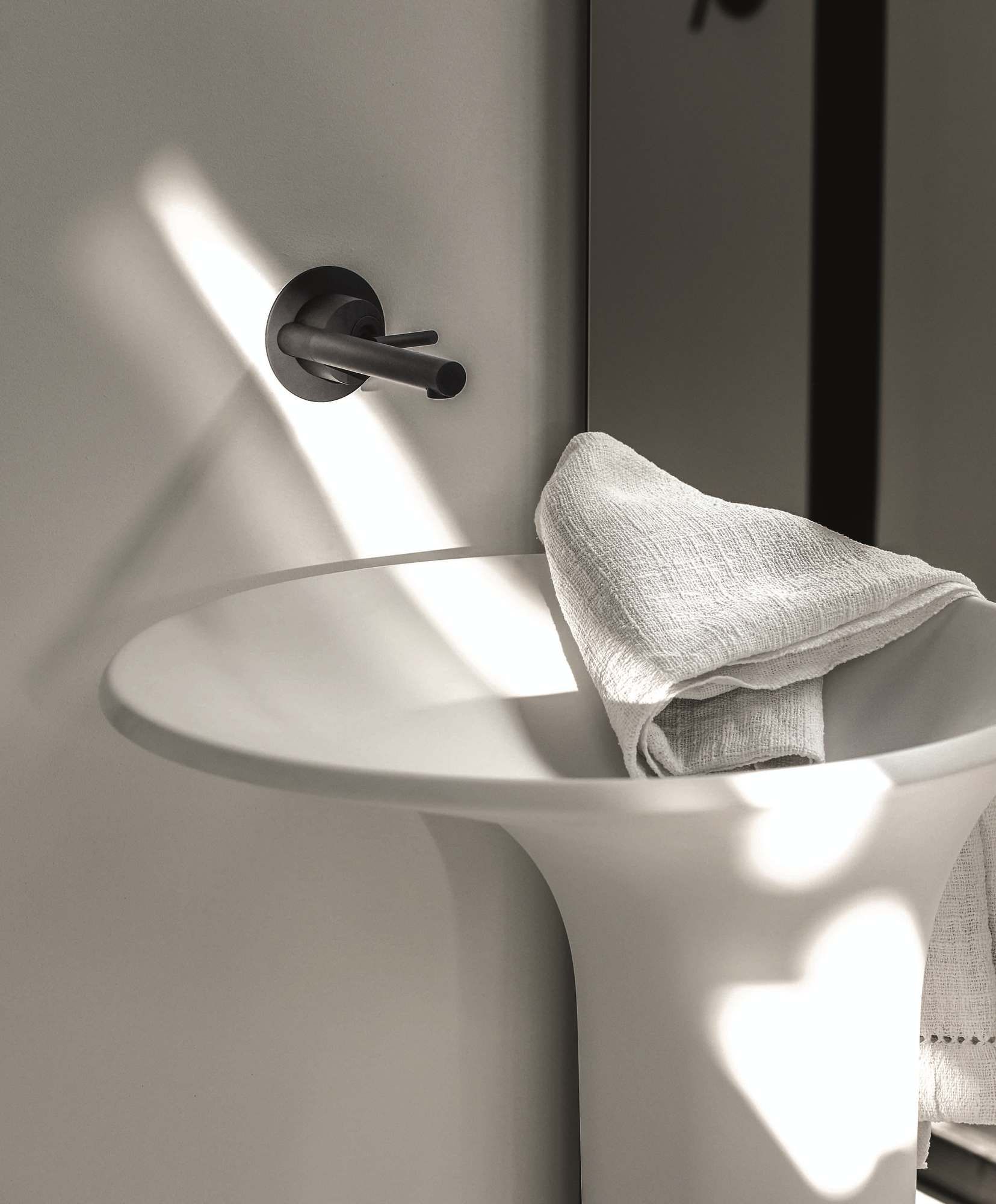 Круглая отдельно стоящая раковина из Cristalplant® Zucchetti ARCH-00107923 - Вид №11