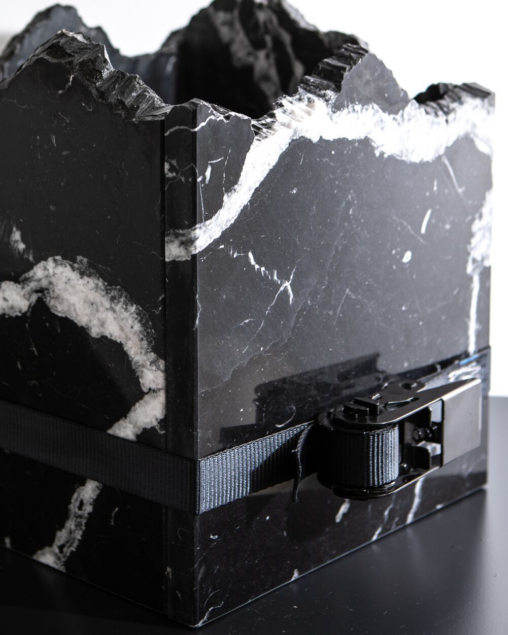 Квадратная ваза из черного мрамора Marquina Pistore Marmi FRAMMENTO ARCH-00146917 - Вид №2