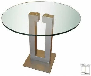 Gonzalo De Salas Обеденный стол из стекла Isis