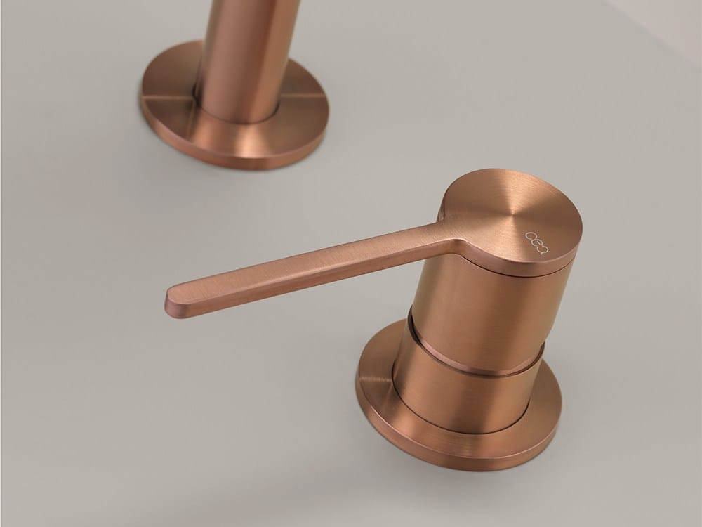 Смеситель с 2 отверстиями и поворотным изливом CEADESIGN INNOVO ARCH-00107423 - Вид №1