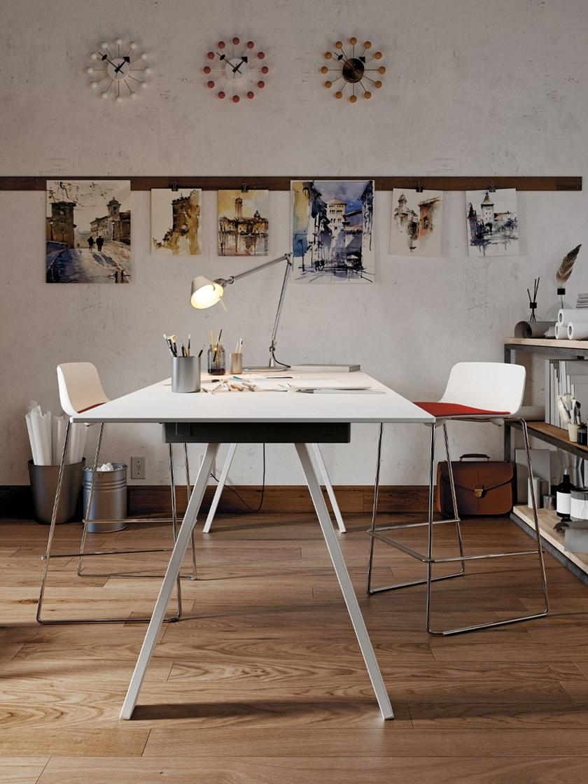 COLOS Высокий стол из hpl и каркас из окрашенной стали Vu sun-id-1505418 - Вид №1