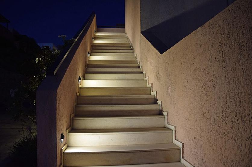 BEL-LIGHTING Настенная светодиодная лестница из алюминия  8062  - Вид №1