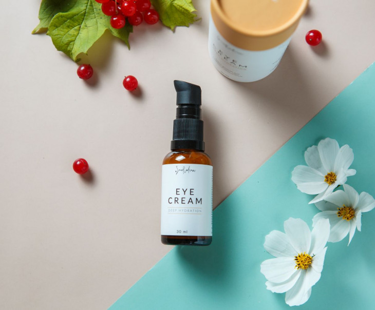 7077 Крем-флюид для кожи вокруг глаз «Deep Hydration» Вкусляндия  - Вид №1